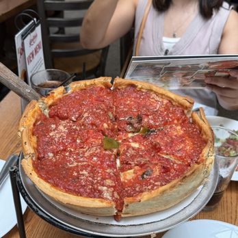 Giordano's - 6" Deep Dish Pizza (The Special) - Pizza Near Me - Chicago, Illinois Giordano's - 6" Deep Dish Pizza (The Special) - Pizza Near Me - Chicago, Illinois