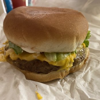 Midas Burger - Cheeseburger "all-the-way" - American Near Me - Arab, Alabama