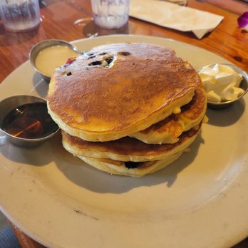 Lulu's Waikiki - Mochi Blueberry Pancakes - Burgers Near Me - Honolulu, Hawaii Lulu's Waikiki - Mochi Blueberry Pancakes - Burgers Near Me - Honolulu, Hawaii