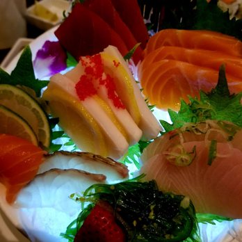 Ten Japanese Cuisine - There's something Berry fishy about this platter. - Japanese Near Me - Brooklyn, New York Ten Japanese Cuisine - There's something Berry fishy about this platter. - Japanese Near Me - Brooklyn, New York