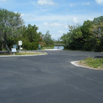 Pepper Park - Nice parking lot - Parks Near Me - Fort Pierce, Florida