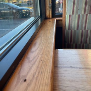 Applebee's Grill + Bar - Dead flies - American Near Me - Tracy, California