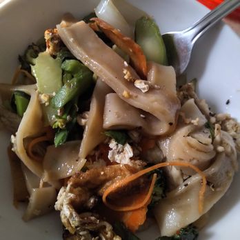 Hot-N-Spicy - Chicken Pad See Ewe - yum! - Laotian Near Me - Madison, Wisconsin