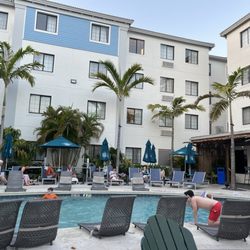 5 O'Clock Somewhere - Pool area