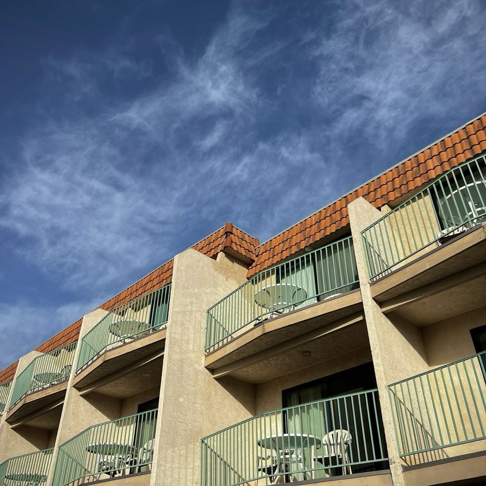 Moonlight Beach Motel - Rooms with balconies (first floor has patio's). - Hotels Near Me - Encinitas, California Moonlight Beach Motel - Rooms with balconies (first floor has patio's). - Hotels Near Me - Encinitas, California