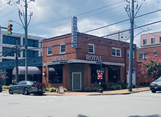 Royal Restaurant by null