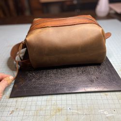 Navarrette Leather - We create toiletry bags from high quality leathers so you can continue to use them in your travels both locally and abroad.