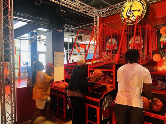 The College Basketball Experience by null