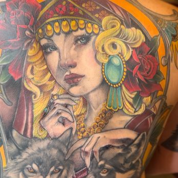 Broken Art Tattoo - Tattoo Near Me - Los Angeles, California