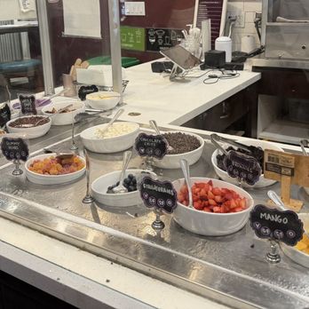 Yoga-urt - Toppings - Ice Cream & Frozen Yogurt Near Me - Los Angeles, California Yoga-urt - Toppings - Ice Cream & Frozen Yogurt Near Me - Los Angeles, California