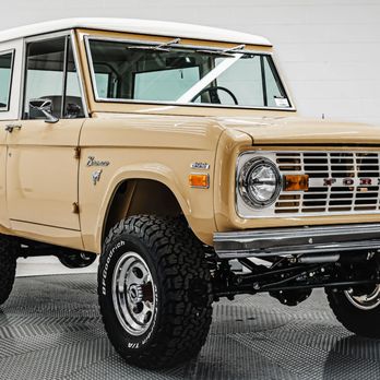 Crown Classics - 1975 Ford Bronco - Car Dealers Near Me - Ventura, California Crown Classics - 1975 Ford Bronco - Car Dealers Near Me - Ventura, California