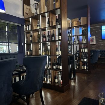 Uncorked On State - Dining area - Wine Bars Near Me - Redlands, California Uncorked On State - Dining area - Wine Bars Near Me - Redlands, California