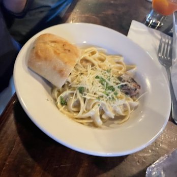 Sidewinders - Fettuccine Alfredo - New American Near Me - Jackson, Wyoming Sidewinders - Fettuccine Alfredo - New American Near Me - Jackson, Wyoming