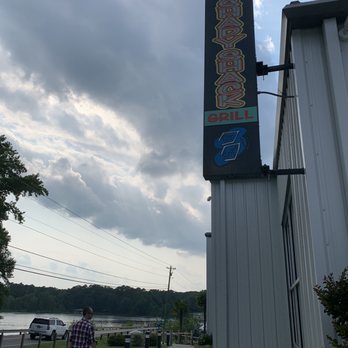Shady Shack Grill & Flip Flops Bar - New American Near Me - Bracey, Virginia