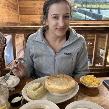 Old Mill Restaurant - Chicken pot pie - American Near Me - Pigeon Forge, Tennessee