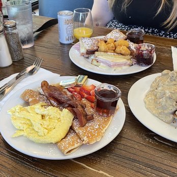 Brekkies - Breakfast & Brunch Near Me - Solvang, California Brekkies - Breakfast & Brunch Near Me - Solvang, California