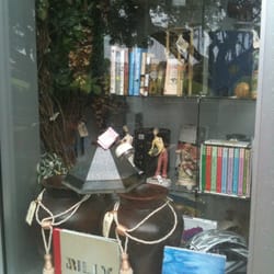 The Lifeline Shop on Oxford