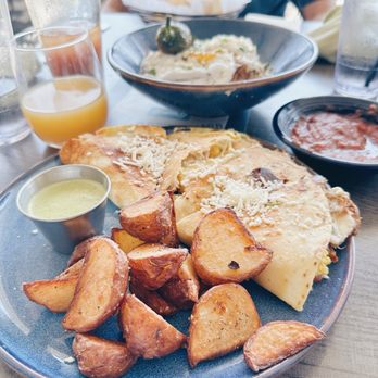 Red Bridge Barrio - breakfast quesadilla and barrio-mosa - Mexican Near Me - Kansas City, Missouri