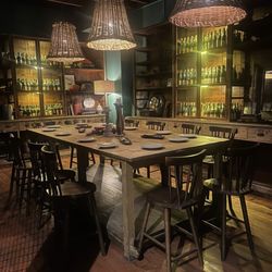 Puro 4050 - Large dining room downstairs