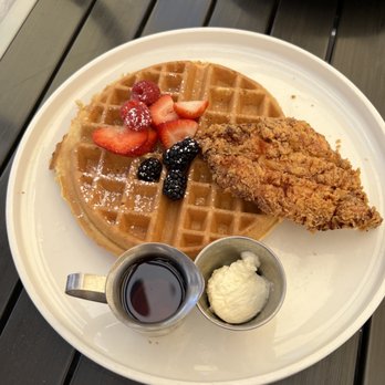 foothill - Fried Chicken and Waffle - New American Near Me - Pasadena, California