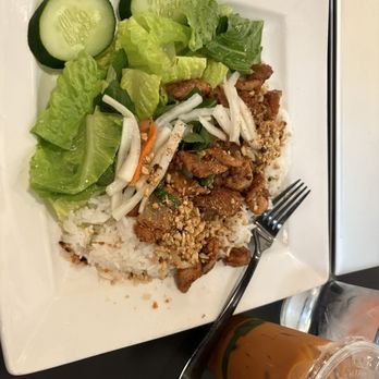 Insomnia - Lemongrass chicken plate - Coffee & Tea Near Me - Honolulu, Hawaii Insomnia - Lemongrass chicken plate - Coffee & Tea Near Me - Honolulu, Hawaii