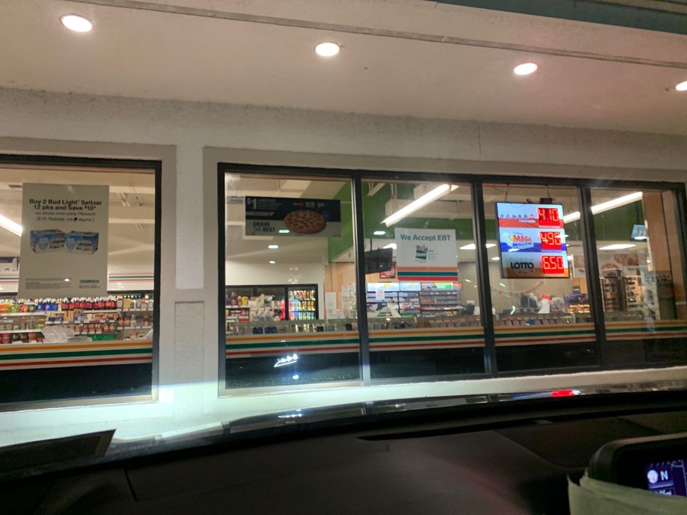 7-Eleven Image