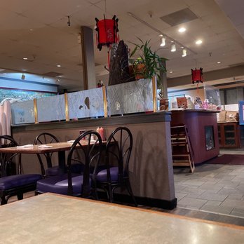 Happy Panda Restaurant - Inside - Chinese Near Me - Beaverton, Oregon