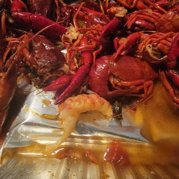 J'Bon - a plate of craws and lobsters - Seafood Markets Near Me - Rosharon, Texas