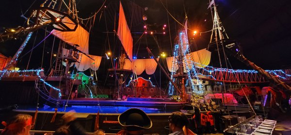 Pirates Dinner Adventure by null