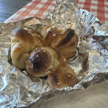 Anthony's Pizza - Garlic Knots - Pizza Near Me - Hutto, Texas
