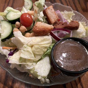 Brady's Tavern - Salad with balsamic vinaigrette - American Near Me - Beverly Hills, Michigan
