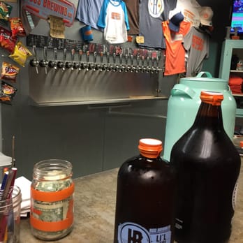 Huss Brewing Tempe Taproom - Breweries Near Me - Tempe, Arizona Huss Brewing Tempe Taproom - Breweries Near Me - Tempe, Arizona