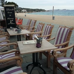 Friends - La terrasse sur le front de mer
