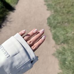Aperson Nail Studio - Beautiful chrome by Tina