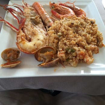 Can Majó - paella with lobster and shellfish - Spanish Near Me - Barcelona, B Can Majó - paella with lobster and shellfish - Spanish Near Me - Barcelona, B