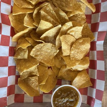 Jurassic Tacos Draper - Chips and salsa - Tacos Near Me - Draper, Utah Jurassic Tacos Draper - Chips and salsa - Tacos Near Me - Draper, Utah
