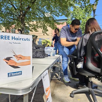 Townhall II - A Townhall II staff member provides free haircuts at our community picnic. - Town Hall Near Me - Kent, Ohio Townhall II - A Townhall II staff member provides free haircuts at our community picnic. - Town Hall Near Me - Kent, Ohio