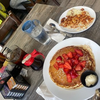 Sunshine Cafe - Pancakes and hash brown - Breakfast & Brunch Near Me - Cathedral City, California Sunshine Cafe - Pancakes and hash brown - Breakfast & Brunch Near Me - Cathedral City, California