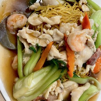 L V Chinese Seafood Restaurant - House special pan fried noodles with chicken, shrimp, fish. - Seafood Near Me - Long Beach, California L V Chinese Seafood Restaurant - House special pan fried noodles with chicken, shrimp, fish. - Seafood Near Me - Long Beach, California