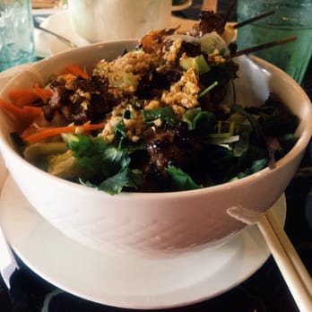 108 Vietnamese Restaurant - This place serves large portions -as in this bowl of food is almost the size of my head! - Vietnamese Near Me - Kent, Washington 108 Vietnamese Restaurant - This place serves large portions -as in this bowl of food is almost the size of my head! - Vietnamese Near Me - Kent, Washington