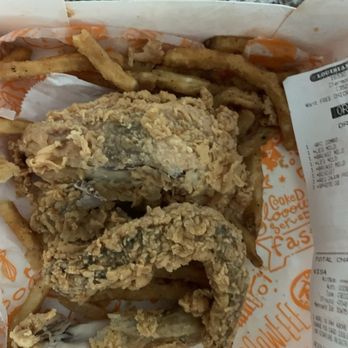 Popeyes Louisiana Kitchen - I was afraid to cut into it - Fast Food Near Me - Clermont, Florida