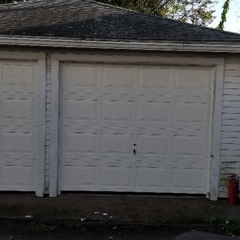 Hometown Garage Door Services 17 Photos Garage Door Services 98 Edgehill Ave Waterbury Ct Phone Number