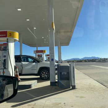 Shell - A few of the gas pumps. Easy access, not congested. Nov, 2025. - Convenience Stores Near Me - Tacna, Arizona Shell - A few of the gas pumps. Easy access, not congested. Nov, 2025. - Convenience Stores Near Me - Tacna, Arizona