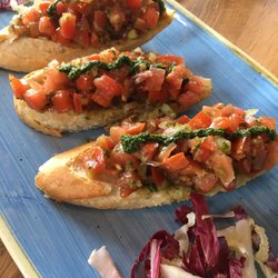 Seehaus Raabe - Bruschetta- etwas zu heftige rohe Zwiebeln