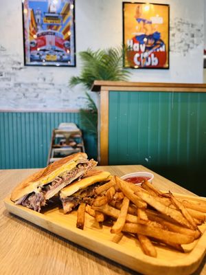 Cubanidad 1885 by null