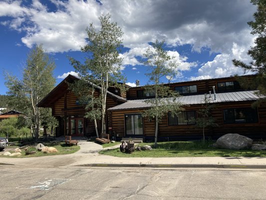 Boulder Creek Lodge by null
