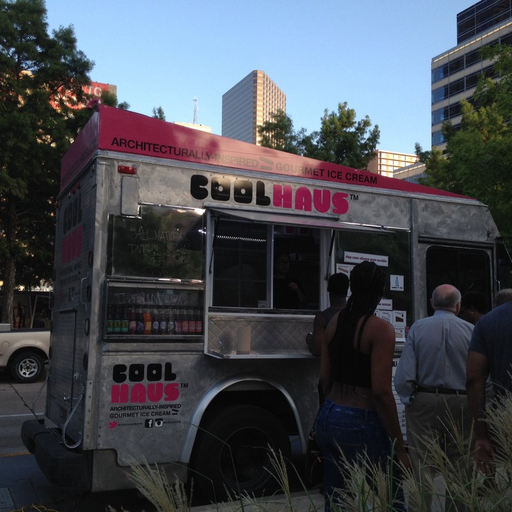 Coolhaus - The truck of amazing-ness - Street Vendors Near Me