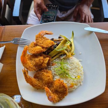 Santos Pecados - Breaded shrimp with veggies and rice - Mexican Near Me - Centro, BCS