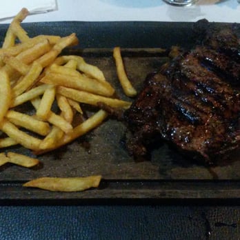 El Bagual - Bife de chorizo con fritas - Steakhouses Near Me - Buenos Aires, C