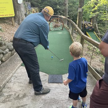 Hillbilly Golf - Hole on side B - Mini Golf Near Me - Gatlinburg, Tennessee Hillbilly Golf - Hole on side B - Mini Golf Near Me - Gatlinburg, Tennessee
